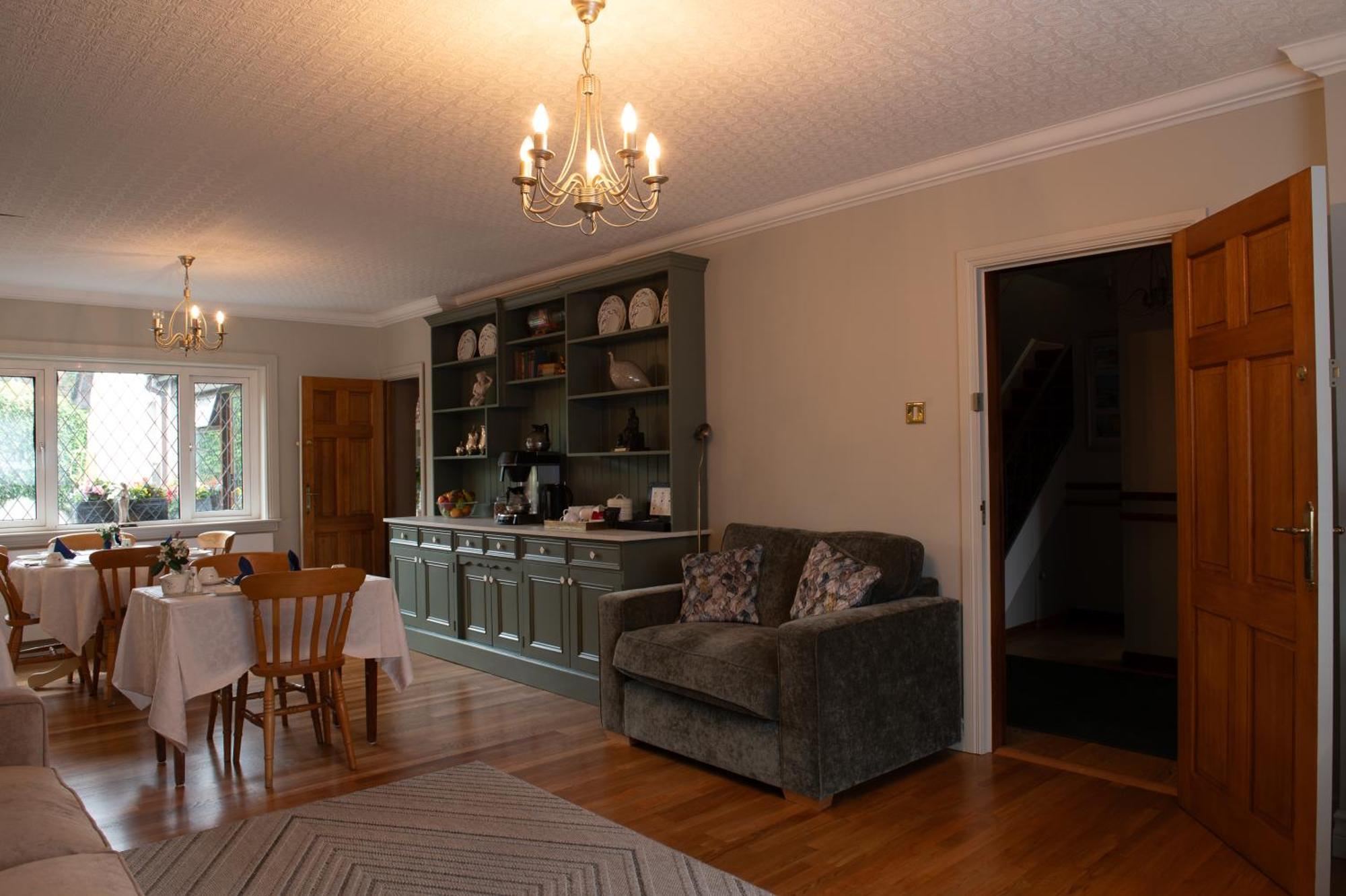 Adare Guesthouse Голуей Екстериор снимка